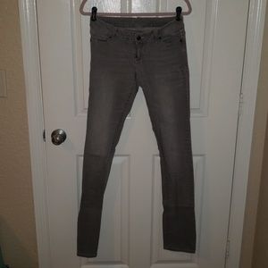 Delia*s Taylor Skinny jeans
